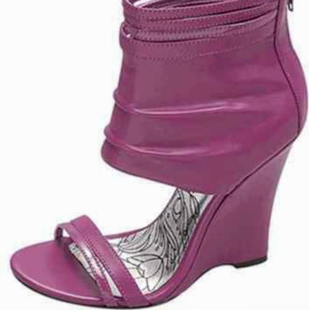 Cute Purple Wedges by Wild Diva